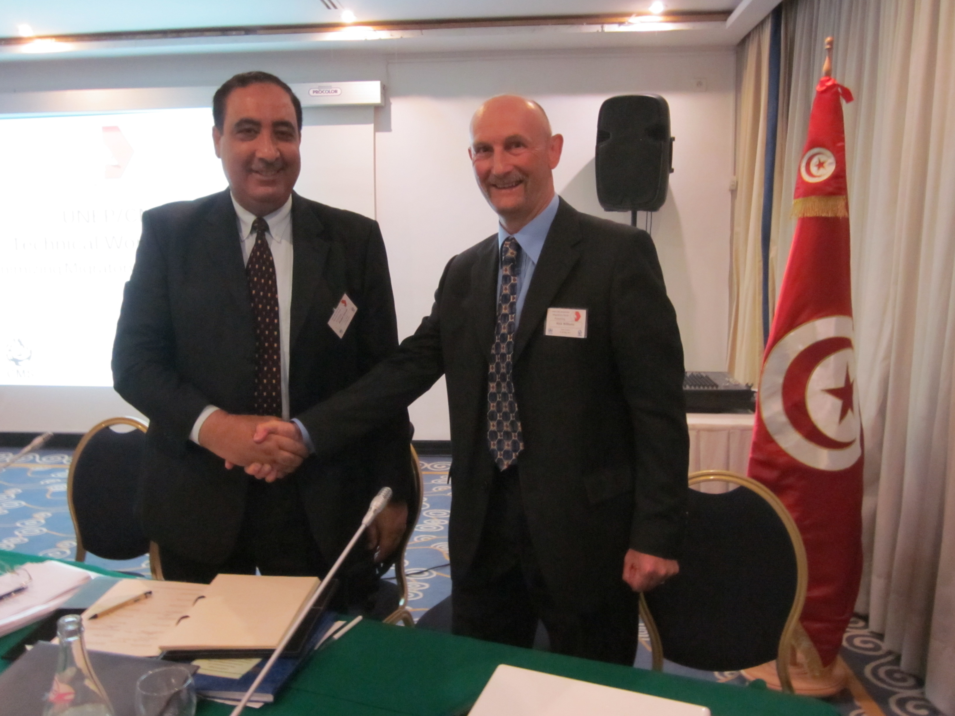 From left to right: Dr. Khaled Zahzah, Assistant Director, Hunting and National Parks, Head Offices of Forests; and Mr. Nick Williams, Programme Officer, CMS Office - Abu Dhabi.